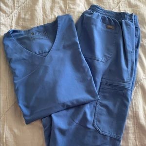 Figs ceil blue scrub set